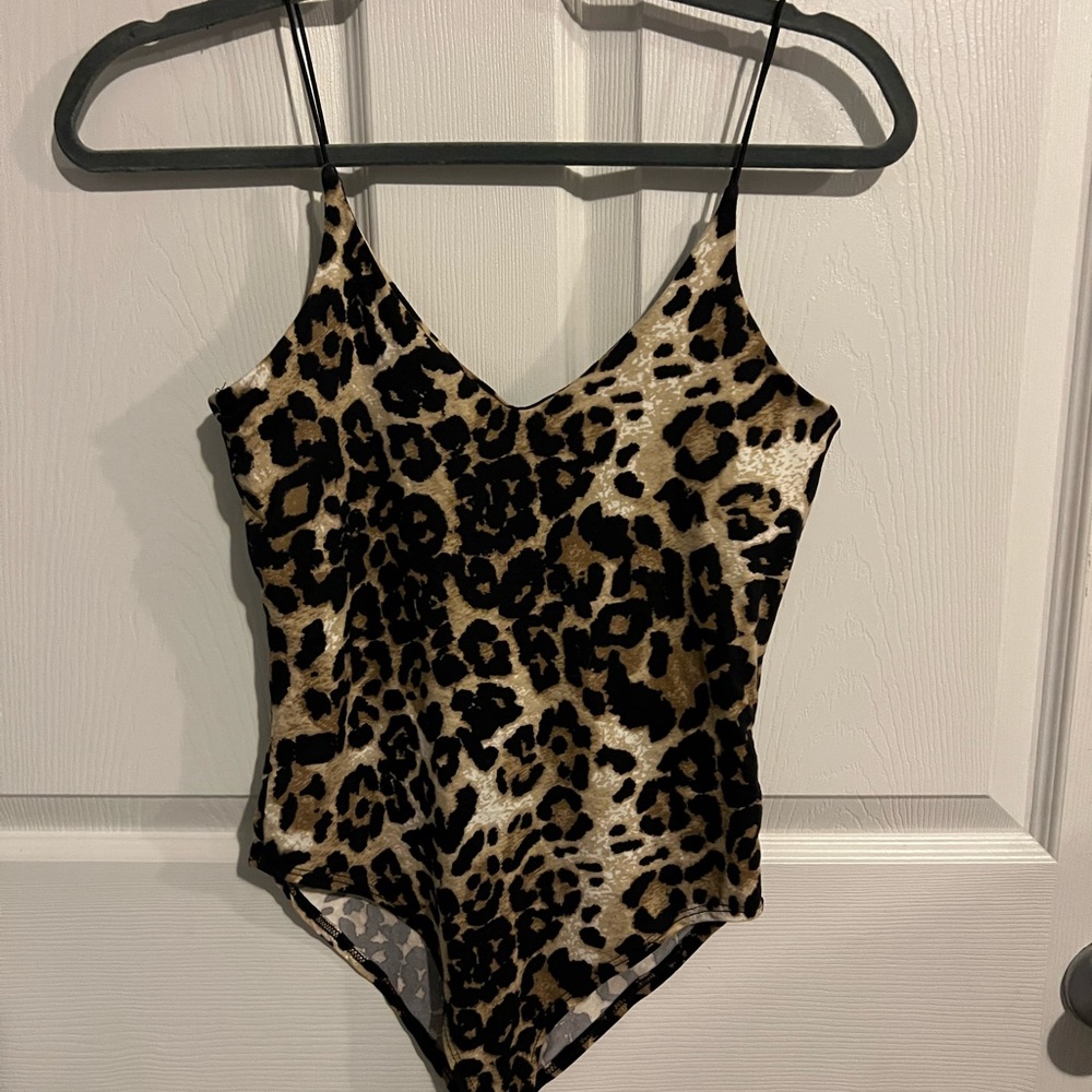 Gaze cheetah leopard print bodysuit